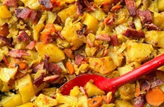 CABBAGE, BACON AND POTATO SKILLET