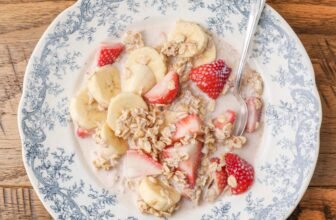 The Finest Crockpot Oatmeal – Barefeet In The Kitchen