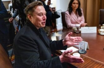 Musk Nonetheless Thinks Mars Is a Go for 2026, Regardless of Starship’s Epic Dropping Streak